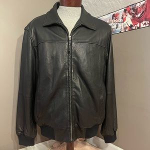 Roundtree & Yorke lambskin bomber jacket